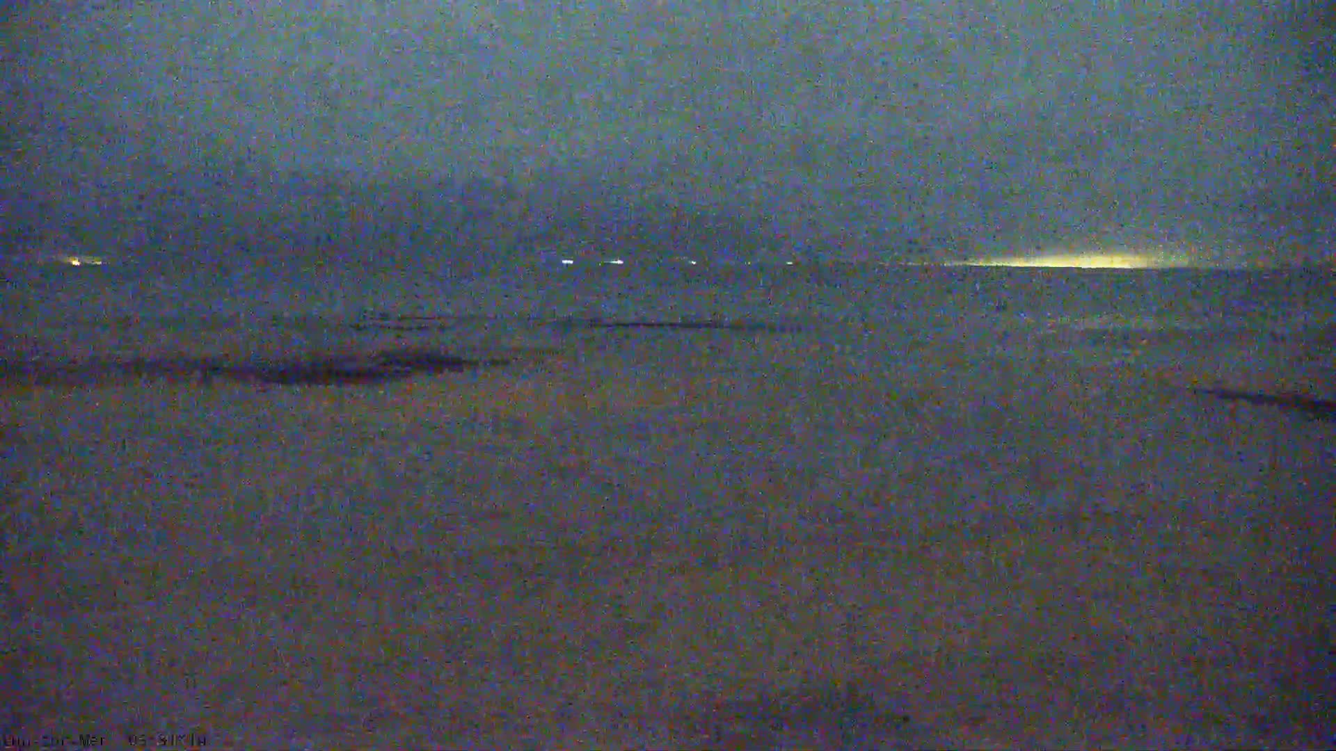 Plage de Luc-sur-Mer Beach Live Cam - Caen, Calvados, Normandie, France