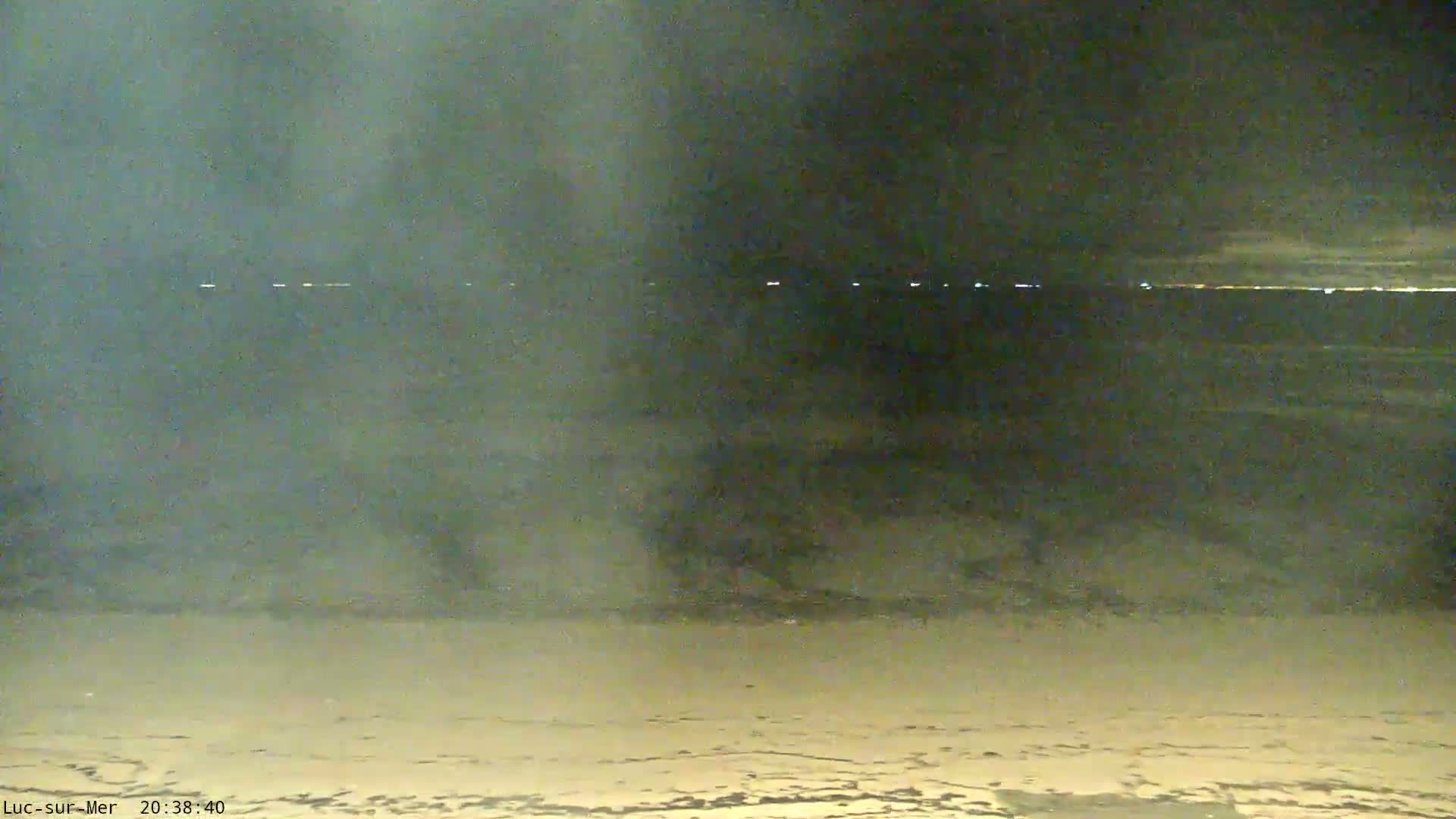 Plage de Luc-sur-Mer Beach Live Cam - Caen, Calvados, Normandie, France