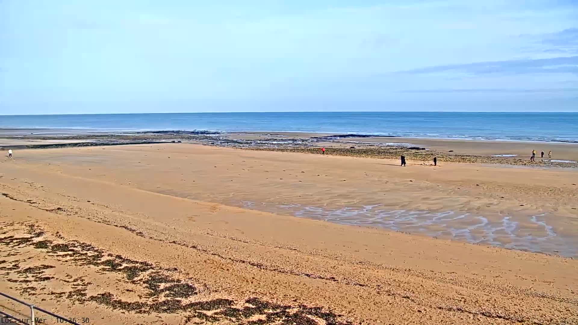 Plage de Luc-sur-Mer Beach Live Cam - Caen, Calvados, Normandie, France