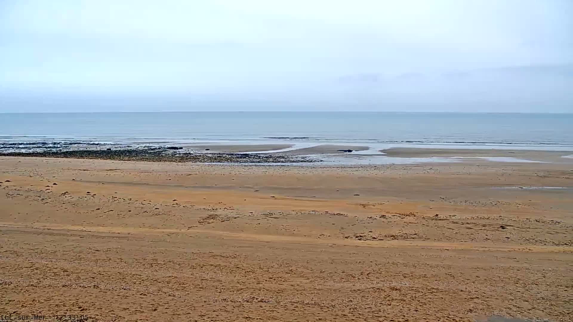 Plage de Luc-sur-Mer Beach Live Cam - Caen, Calvados, Normandie, France
