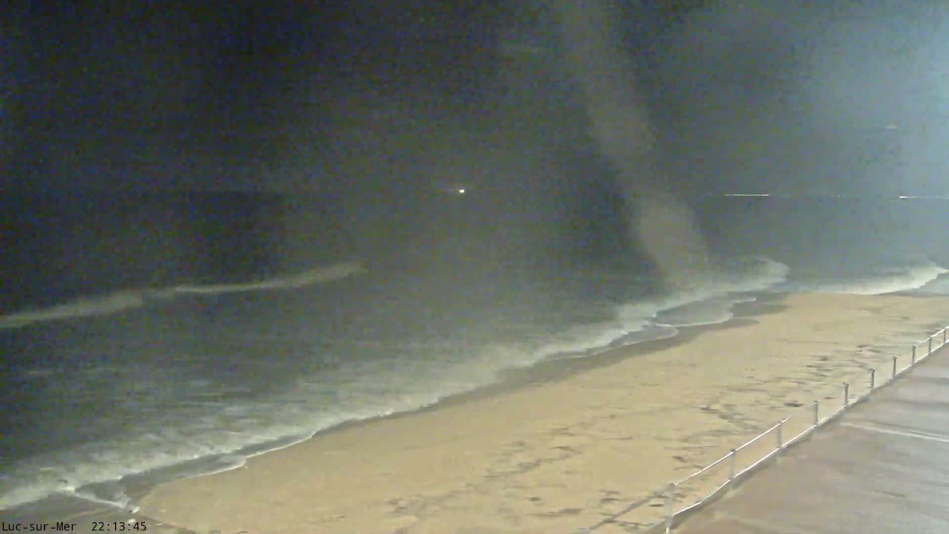 Plage de Luc-sur-Mer Beach Live Cam - Caen, Calvados, Normandie, France