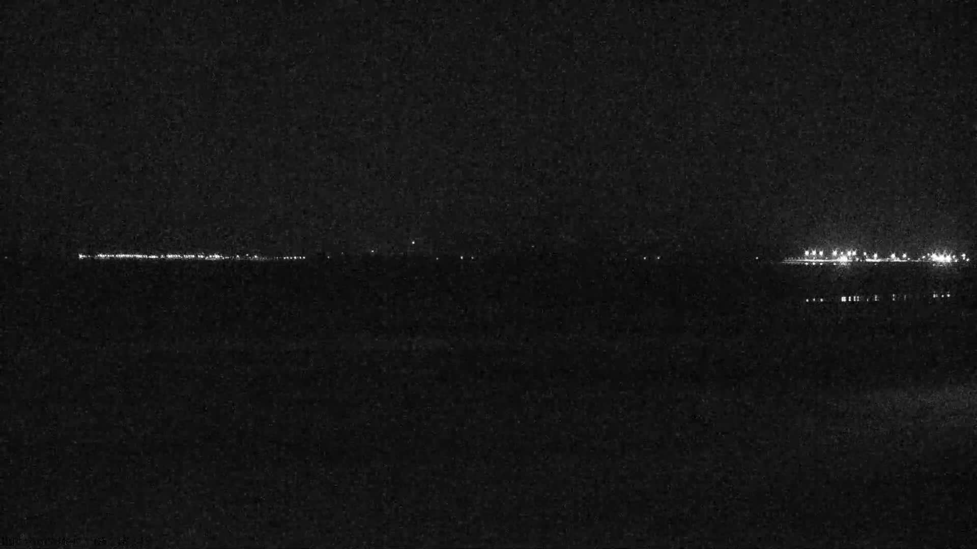 Plage de Luc-sur-Mer Beach Live Cam - Caen, Calvados, Normandie, France