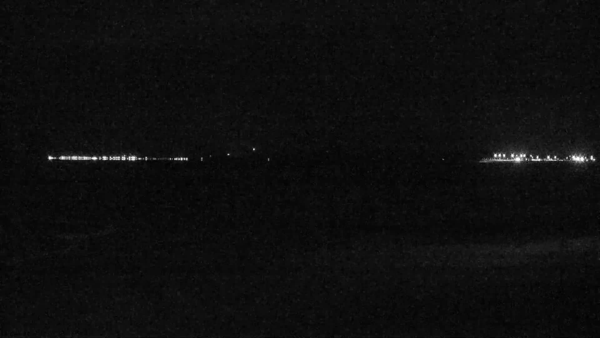 Plage de Luc-sur-Mer Beach Live Cam - Caen, Calvados, Normandie, France