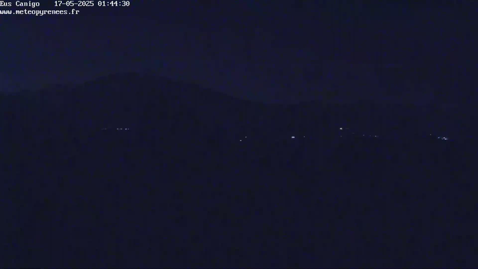 Eus Village & Prades City Skyline & Canigo Mountain View Live Cam - Prades, Pyrenees-Orientales, Occitanie, France