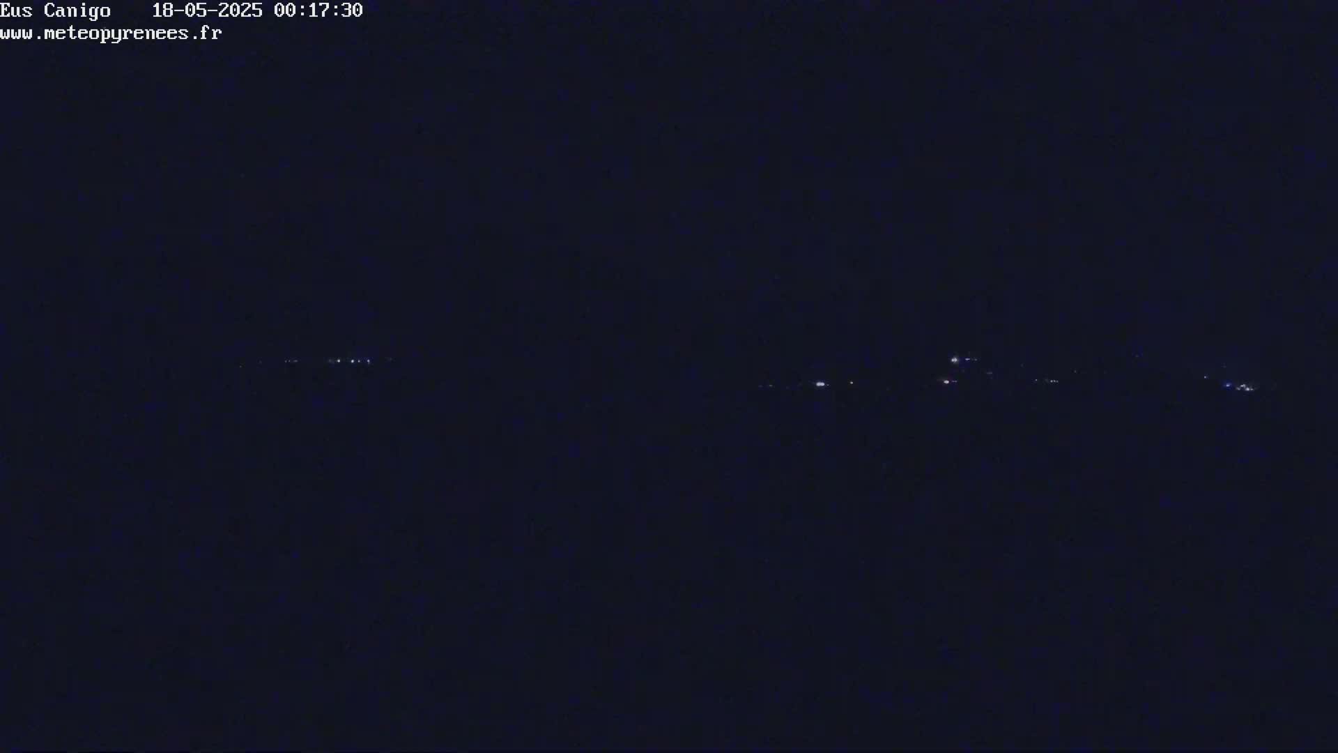 Eus Village & Prades City Skyline & Canigo Mountain View Live Cam - Prades, Pyrenees-Orientales, Occitanie, France