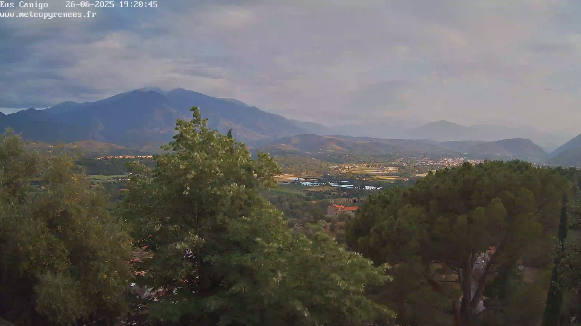 Eus Village & Prades City Skyline & Canigo Mountain View Live Cam - Prades, Pyrenees-Orientales, Occitanie, France