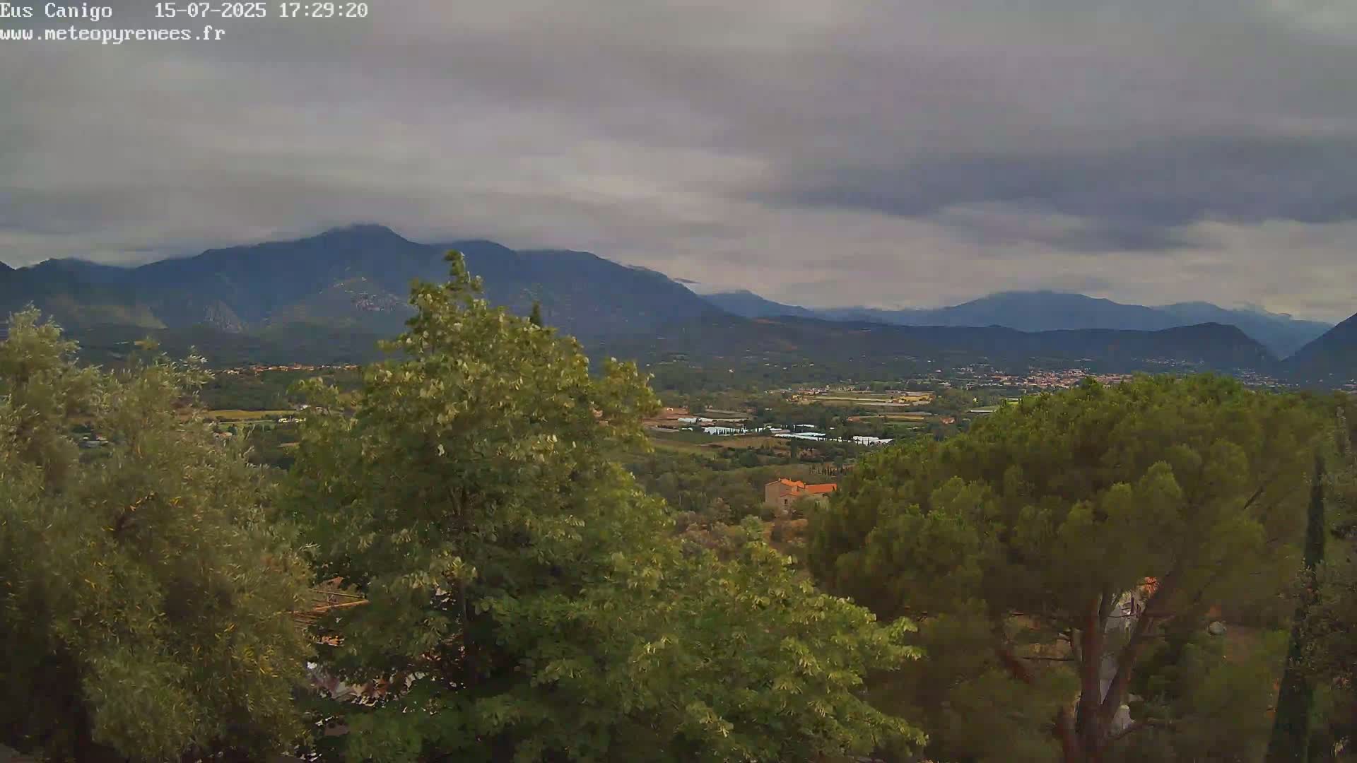 Eus Village & Prades City Skyline & Canigo Mountain View Live Cam - Prades, Pyrenees-Orientales, Occitanie, France