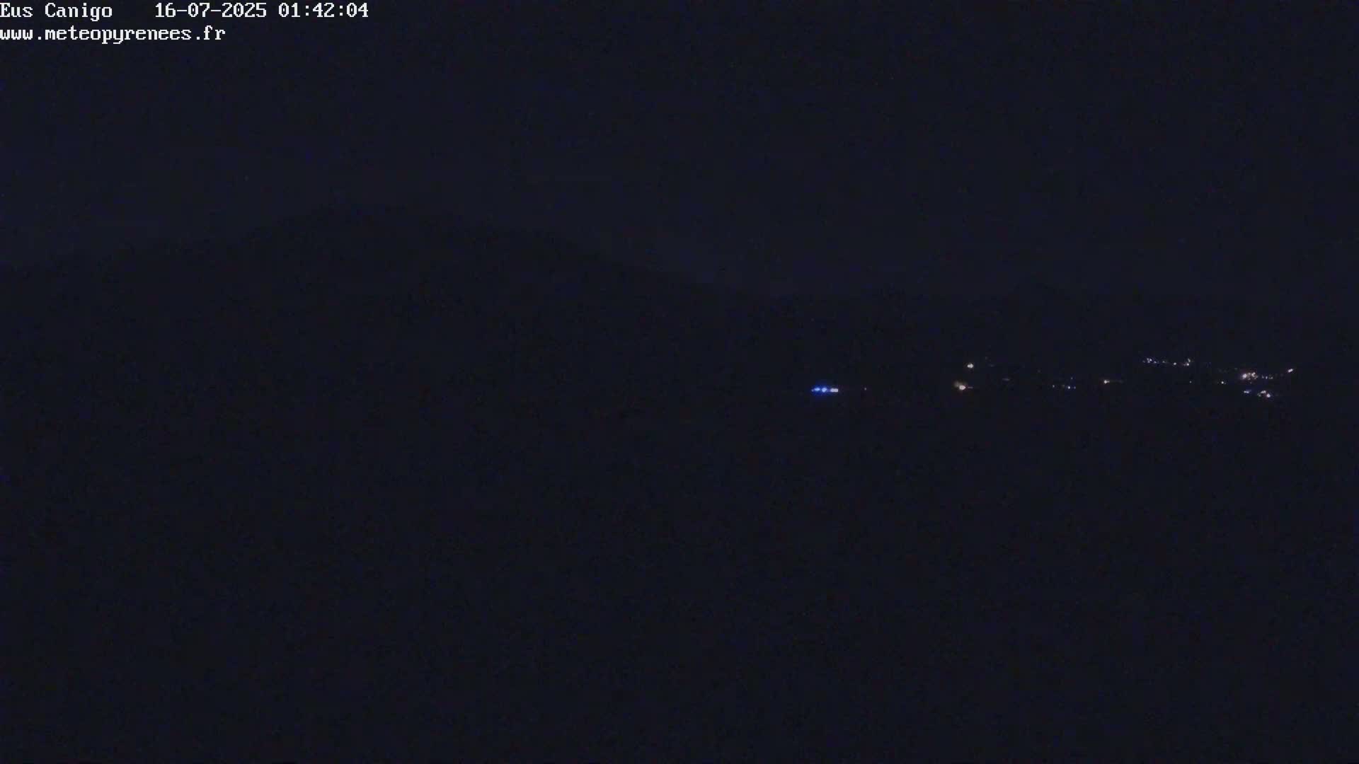 Eus Village & Prades City Skyline & Canigo Mountain View Live Cam - Prades, Pyrenees-Orientales, Occitanie, France