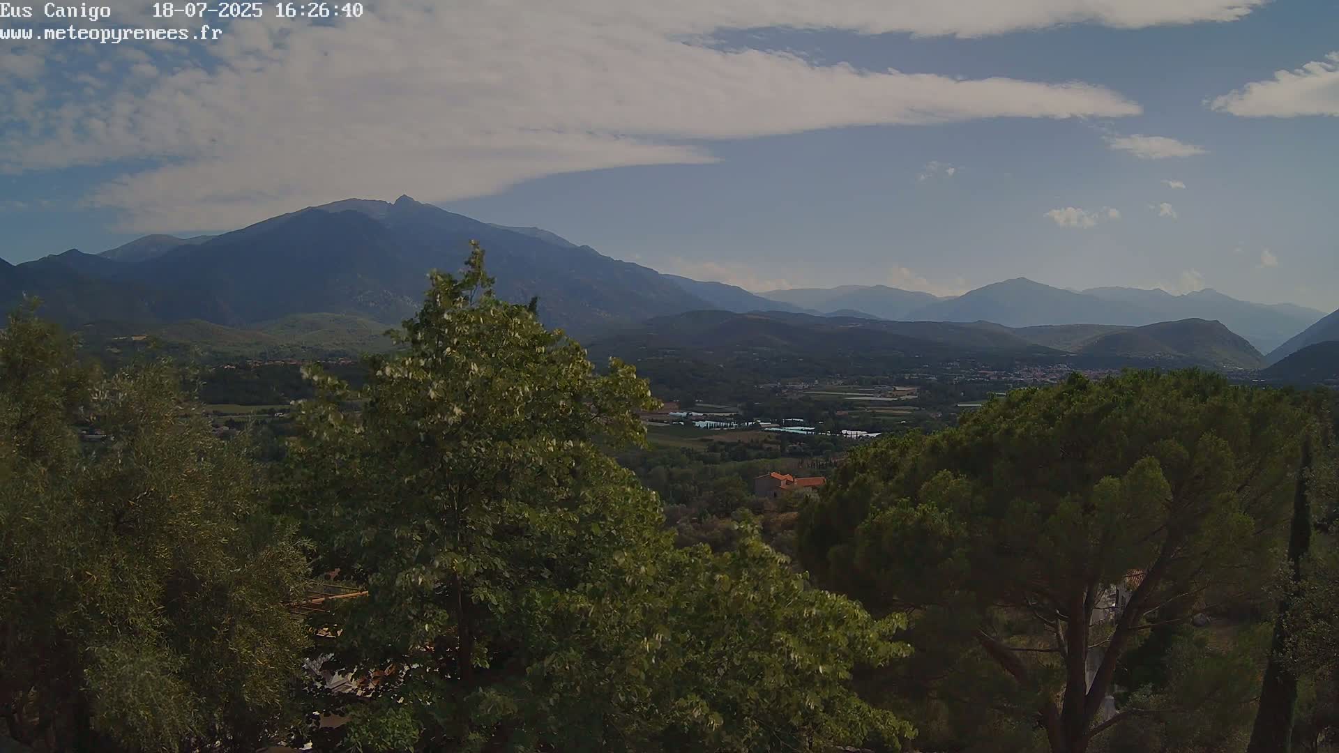 Eus Village & Prades City Skyline & Canigo Mountain View Live Cam - Prades, Pyrenees-Orientales, Occitanie, France