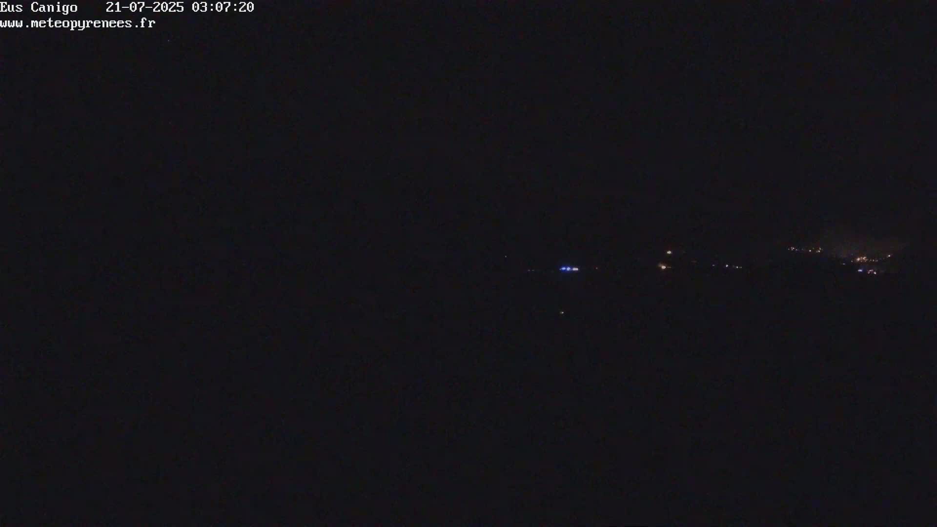 Eus Village & Prades City Skyline & Canigo Mountain View Live Cam - Prades, Pyrenees-Orientales, Occitanie, France