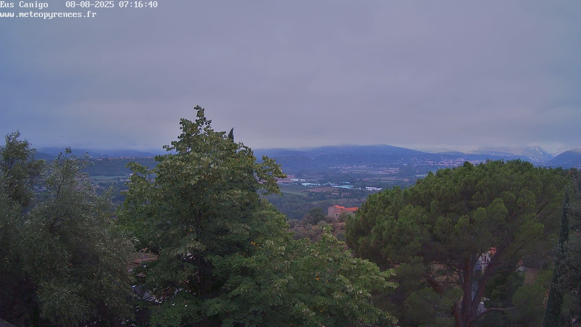 Eus Village & Prades City Skyline & Canigo Mountain View Live Cam - Prades, Pyrenees-Orientales, Occitanie, France