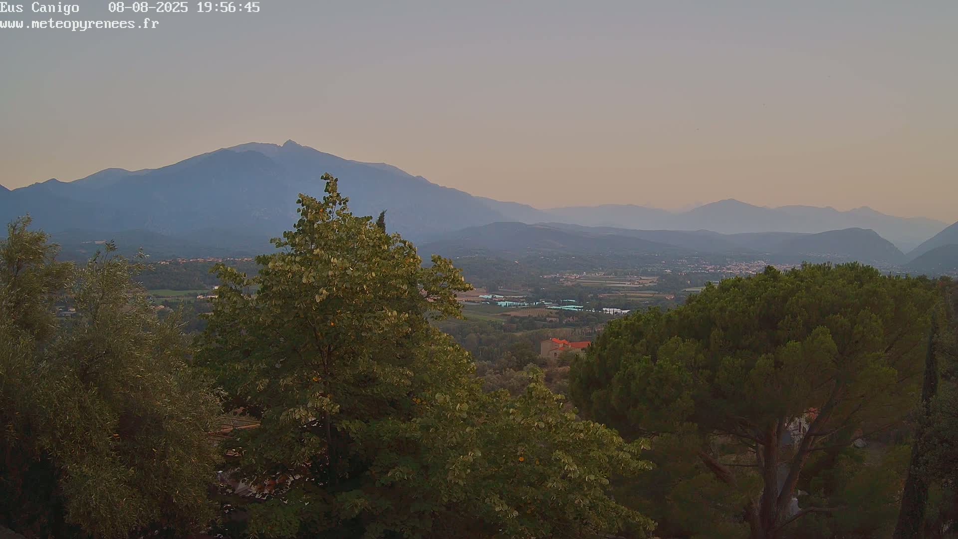 Eus Village & Prades City Skyline & Canigo Mountain View Live Cam - Prades, Pyrenees-Orientales, Occitanie, France