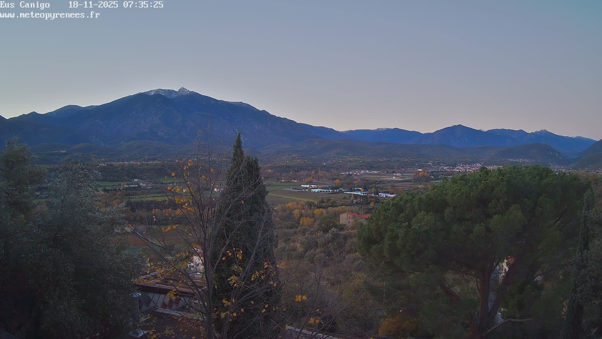 Eus Village & Prades City Skyline & Canigo Mountain View Live Cam - Prades, Pyrenees-Orientales, Occitanie, France