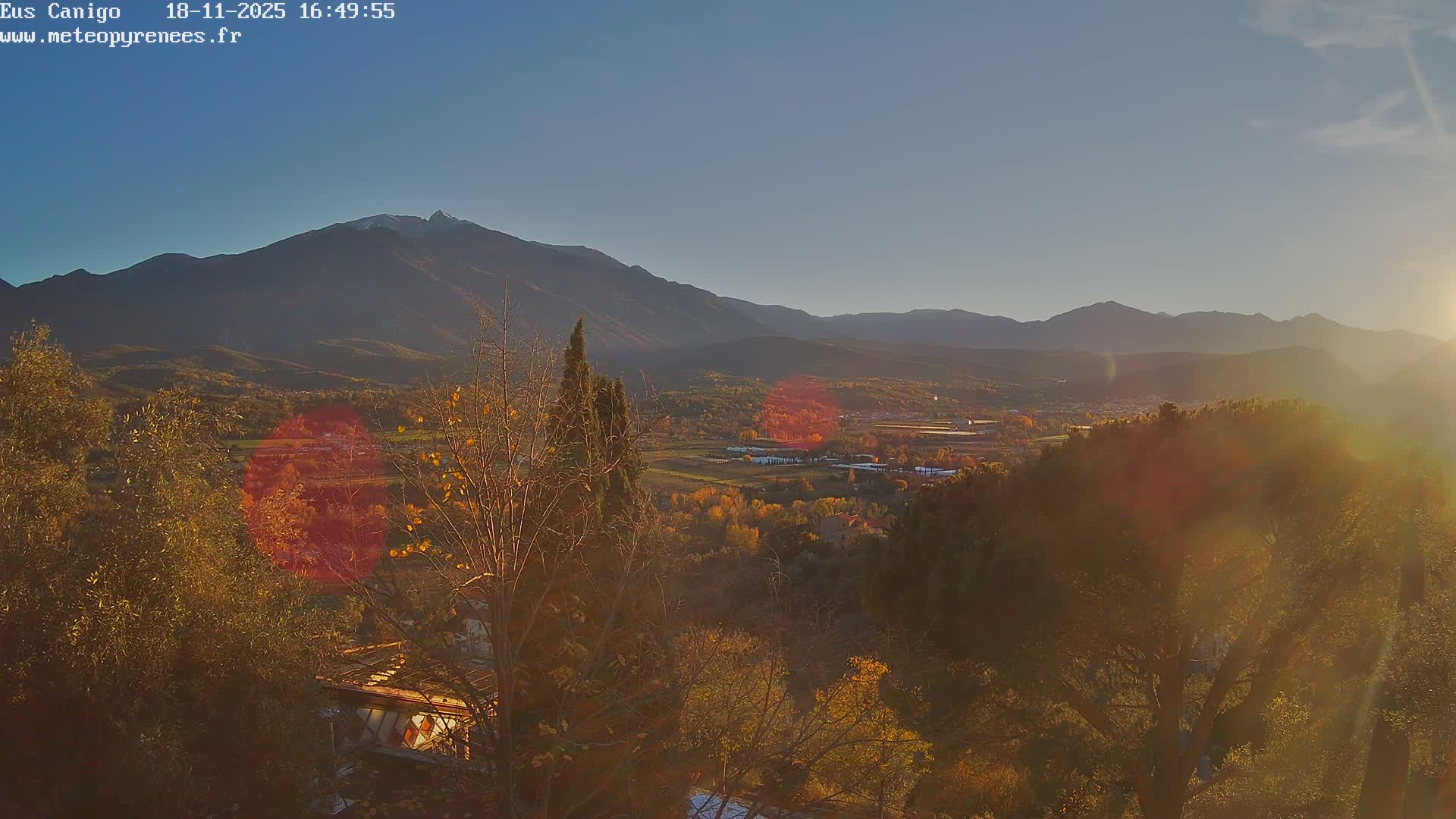 Eus Village & Prades City Skyline & Canigo Mountain View Live Cam - Prades, Pyrenees-Orientales, Occitanie, France