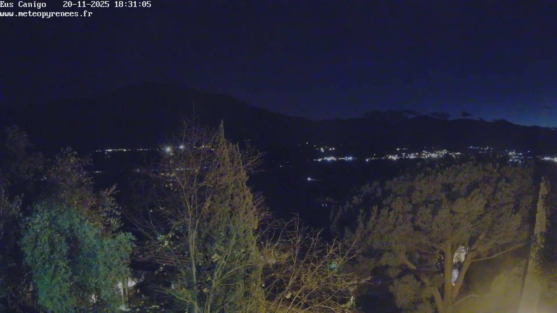 Eus Village & Prades City Skyline & Canigo Mountain View Live Cam - Prades, Pyrenees-Orientales, Occitanie, France