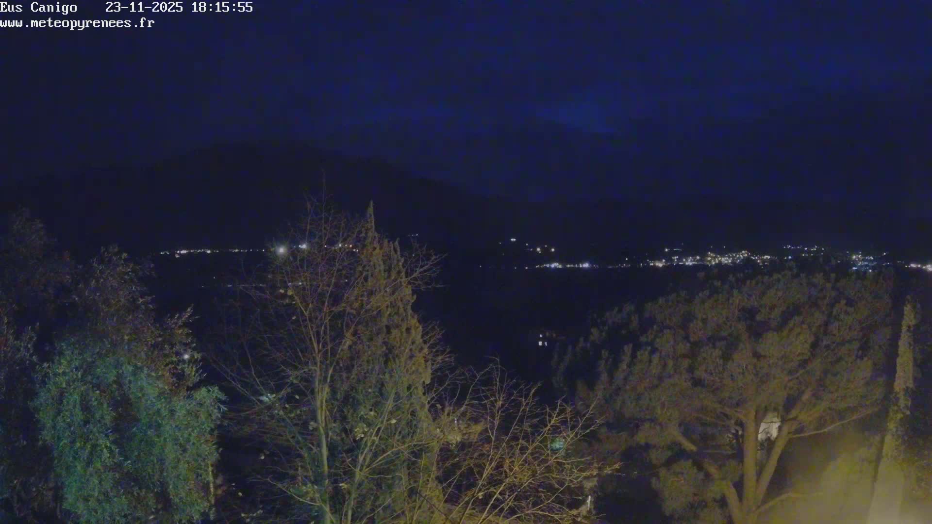 Eus Village & Prades City Skyline & Canigo Mountain View Live Cam - Prades, Pyrenees-Orientales, Occitanie, France