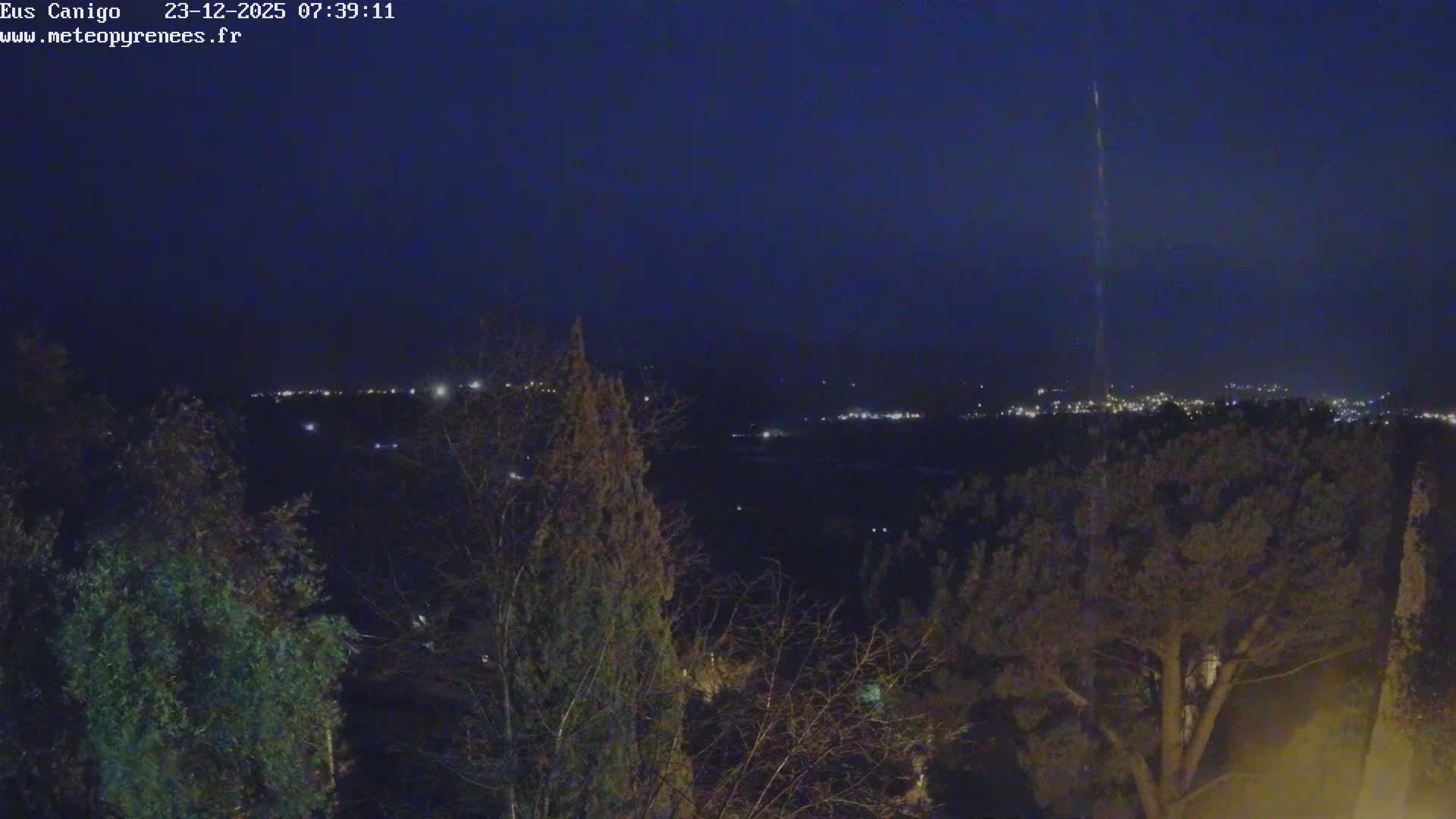 Eus Village & Prades City Skyline & Canigo Mountain View Live Cam - Prades, Pyrenees-Orientales, Occitanie, France