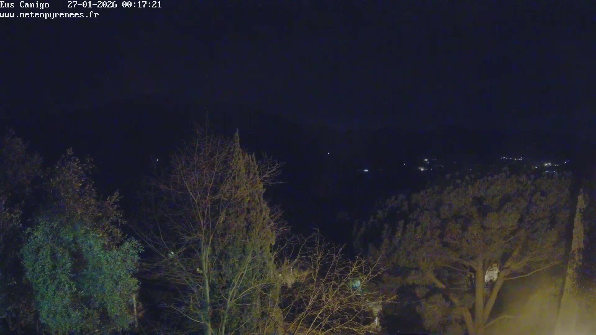 Eus Village & Prades City Skyline & Canigo Mountain View Live Cam - Prades, Pyrenees-Orientales, Occitanie, France
