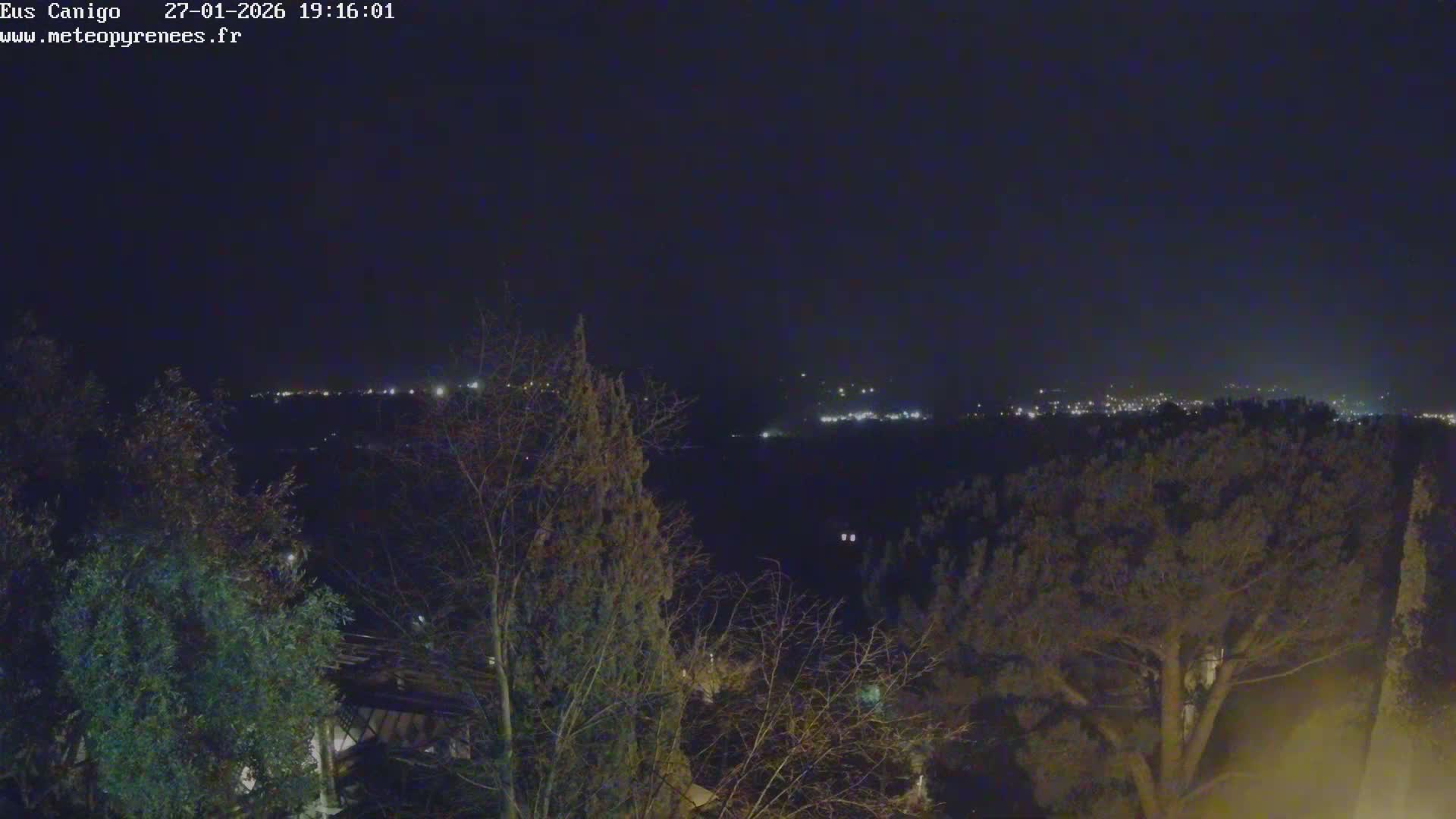 Eus Village & Prades City Skyline & Canigo Mountain View Live Cam - Prades, Pyrenees-Orientales, Occitanie, France