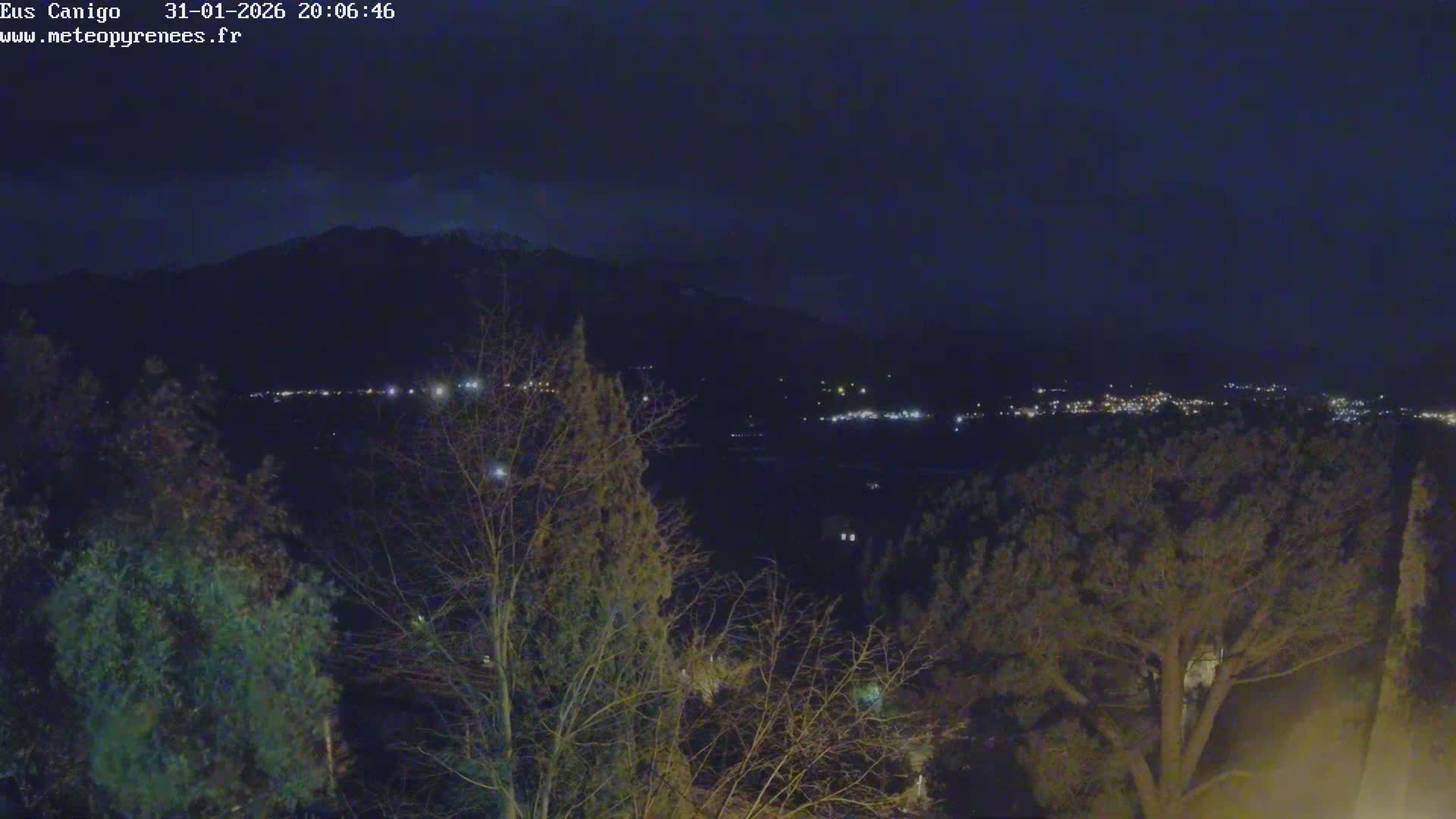 Eus Village & Prades City Skyline & Canigo Mountain View Live Cam - Prades, Pyrenees-Orientales, Occitanie, France