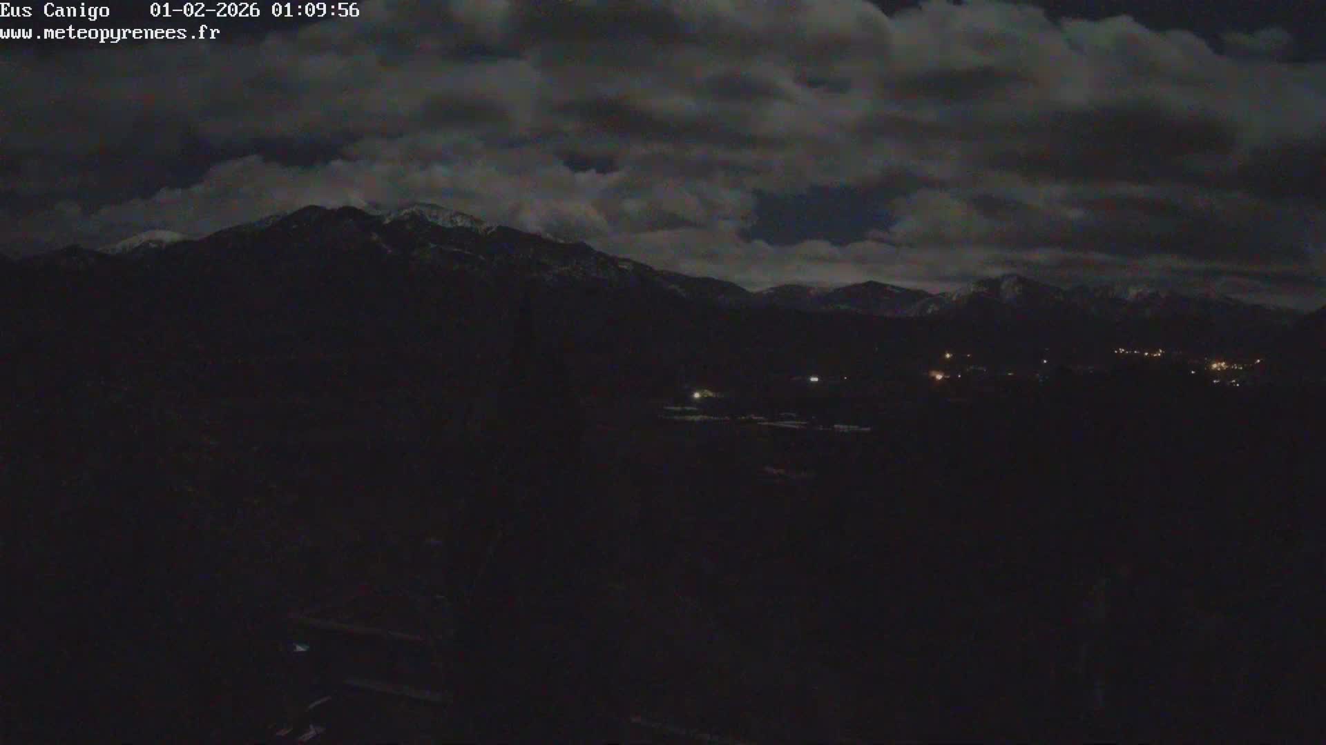 Eus Village & Prades City Skyline & Canigo Mountain View Live Cam - Prades, Pyrenees-Orientales, Occitanie, France