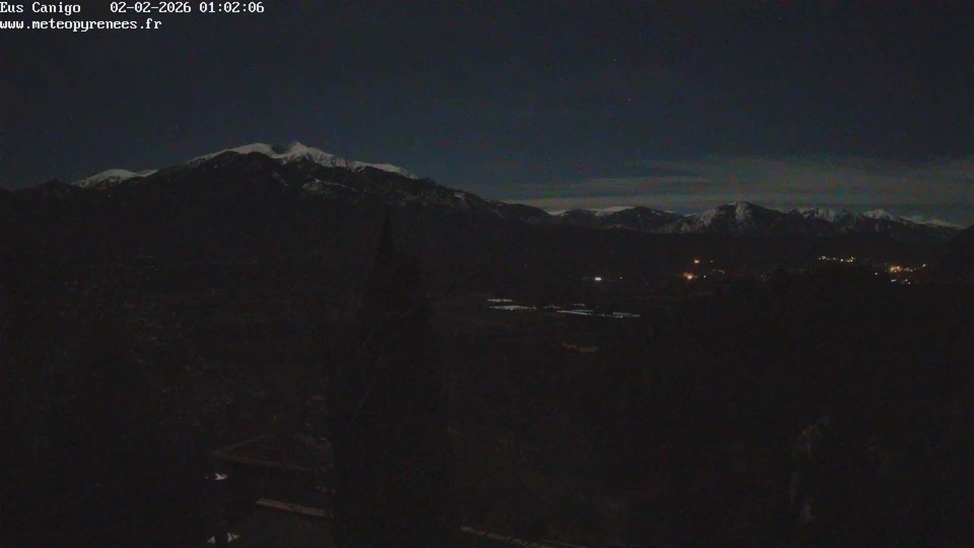 Eus Village & Prades City Skyline & Canigo Mountain View Live Cam - Prades, Pyrenees-Orientales, Occitanie, France