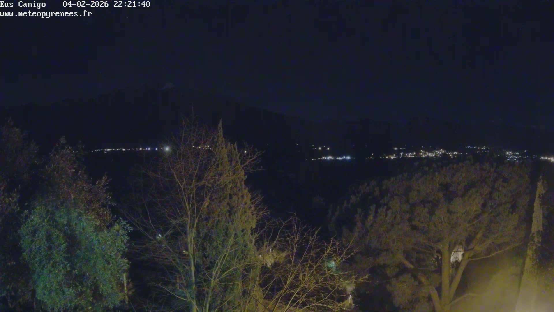 Eus Village & Prades City Skyline & Canigo Mountain View Live Cam - Prades, Pyrenees-Orientales, Occitanie, France