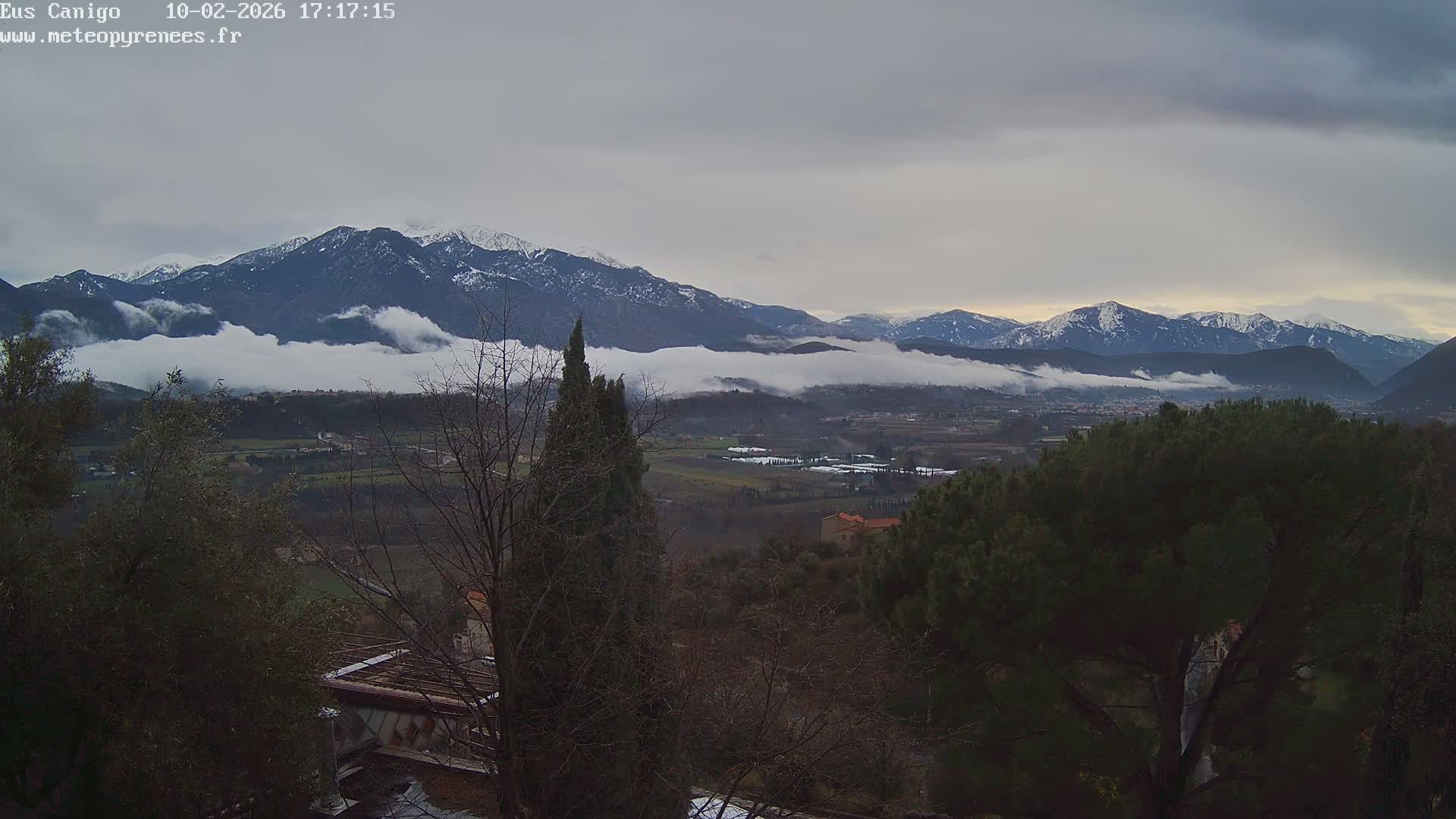 Eus Village & Prades City Skyline & Canigo Mountain View Live Cam - Prades, Pyrenees-Orientales, Occitanie, France