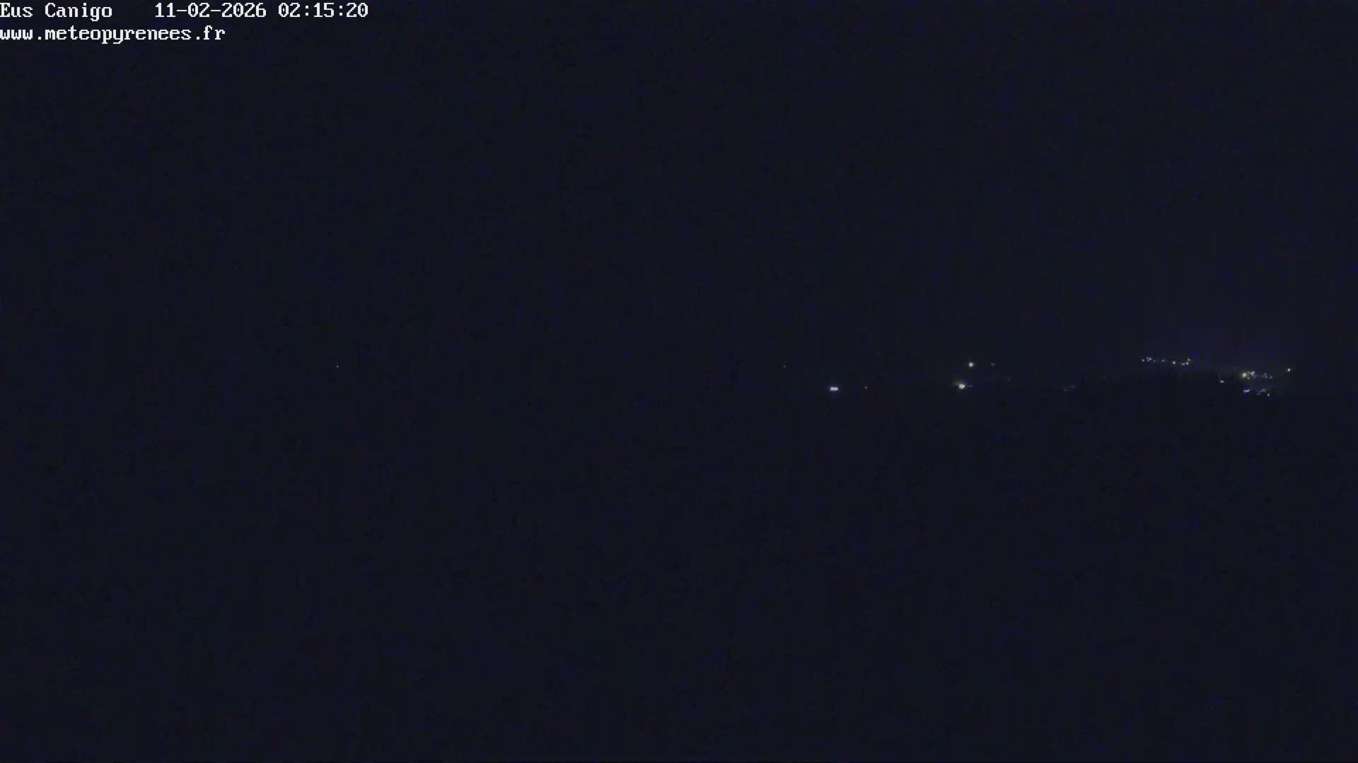 Eus Village & Prades City Skyline & Canigo Mountain View Live Cam - Prades, Pyrenees-Orientales, Occitanie, France