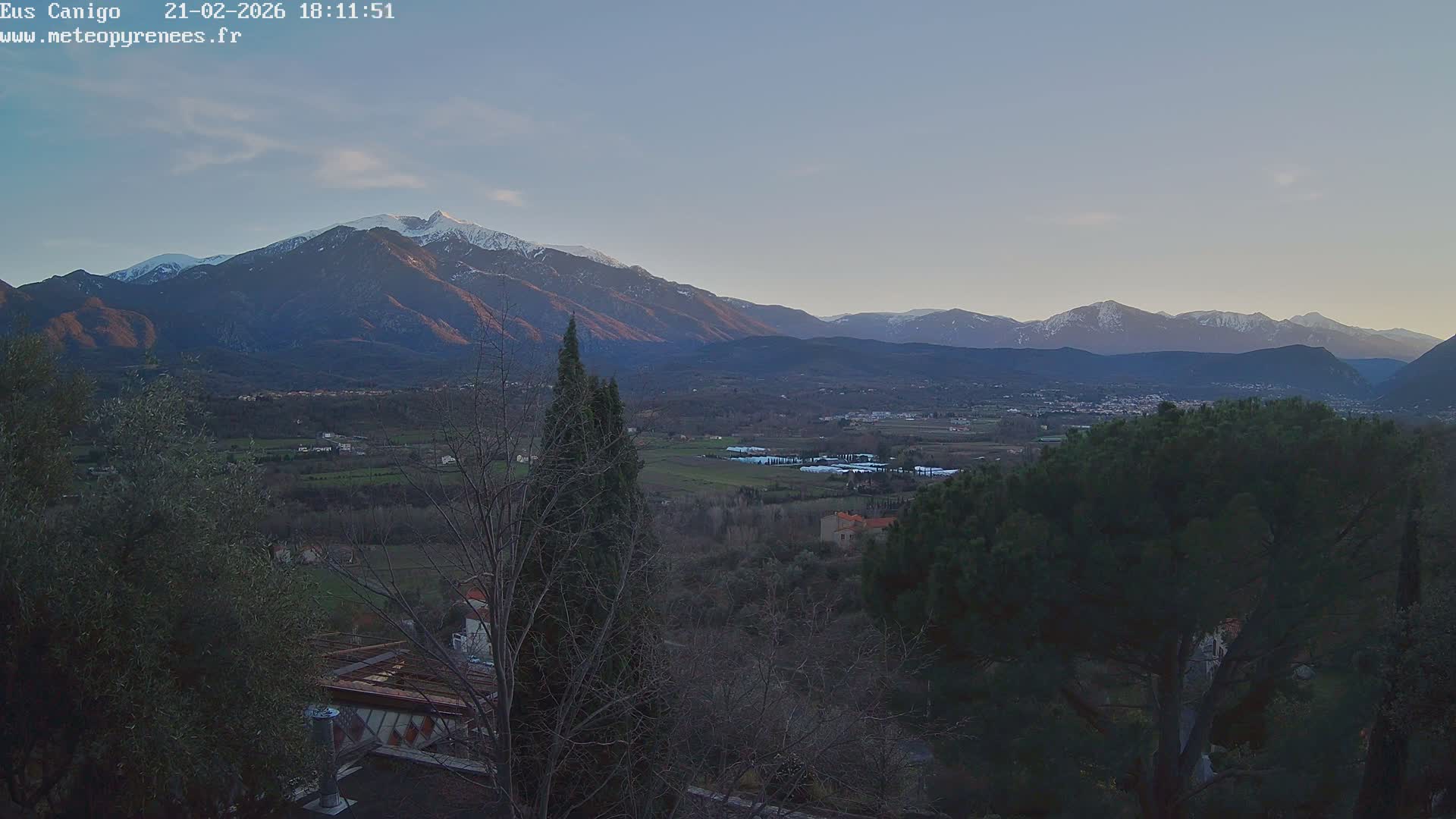 Eus Village & Prades City Skyline & Canigo Mountain View Live Cam - Prades, Pyrenees-Orientales, Occitanie, France