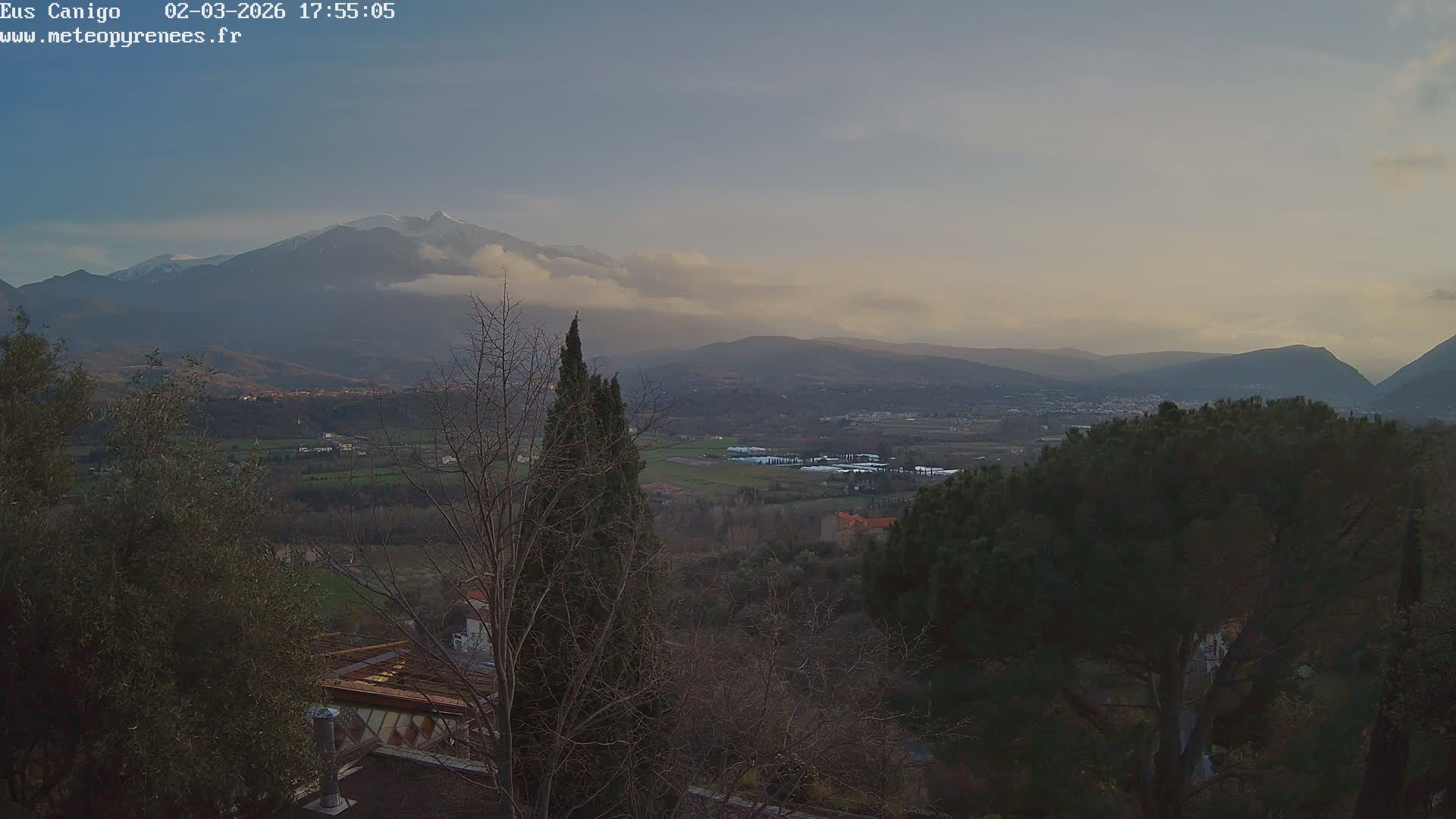 Eus Village & Prades City Skyline & Canigo Mountain View Live Cam - Prades, Pyrenees-Orientales, Occitanie, France