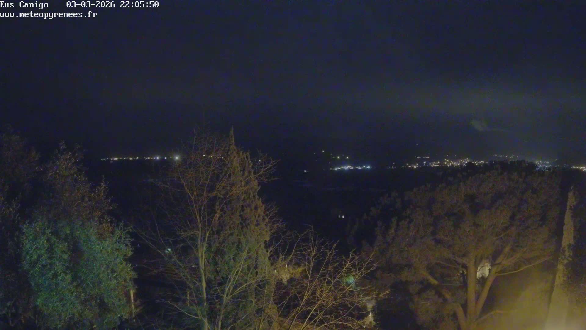 Eus Village & Prades City Skyline & Canigo Mountain View Live Cam - Prades, Pyrenees-Orientales, Occitanie, France