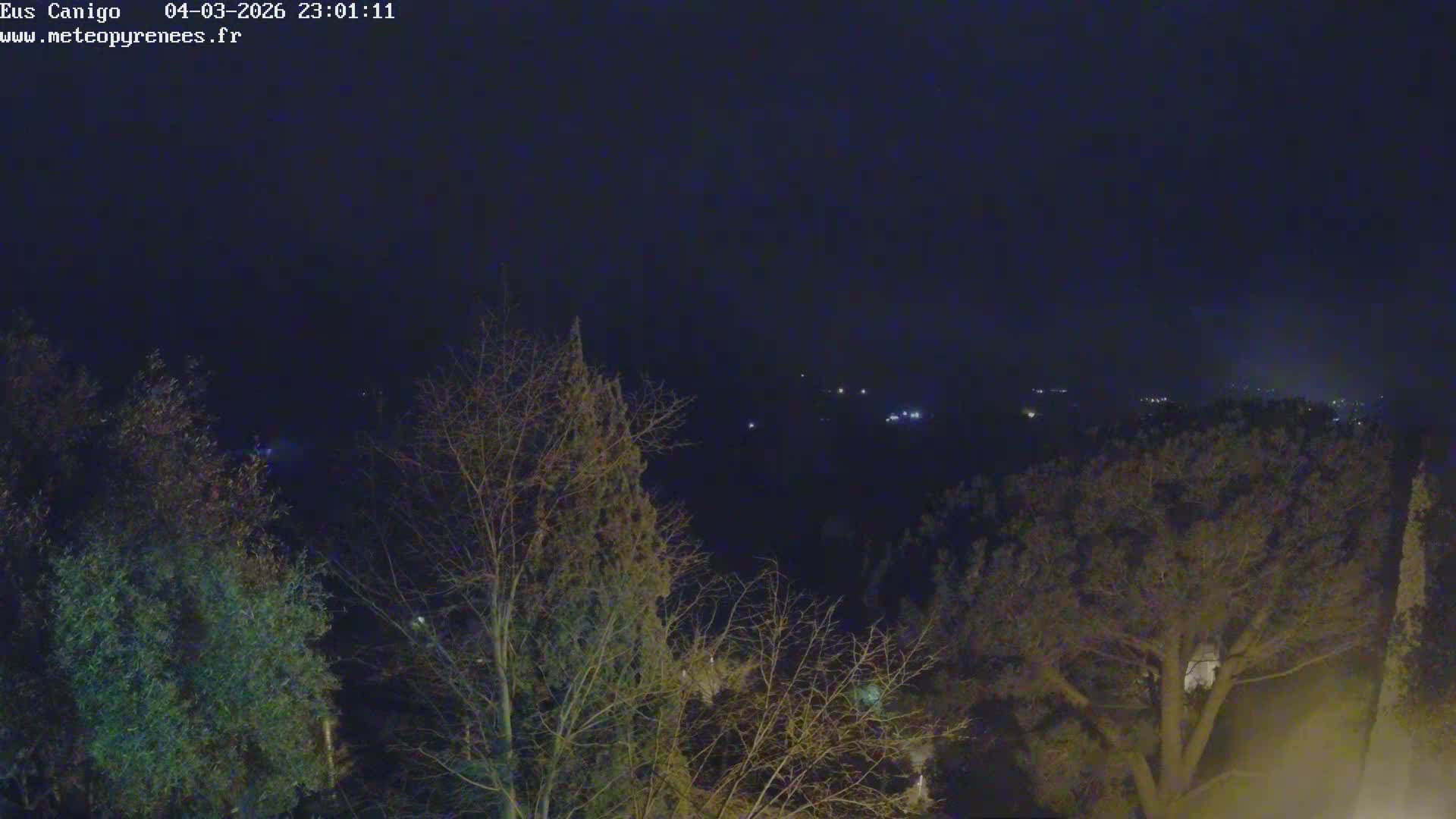 Eus Village & Prades City Skyline & Canigo Mountain View Live Cam - Prades, Pyrenees-Orientales, Occitanie, France