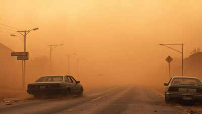 Las Vegas Dust Storm Causes Power Outages, Damages Power Lines