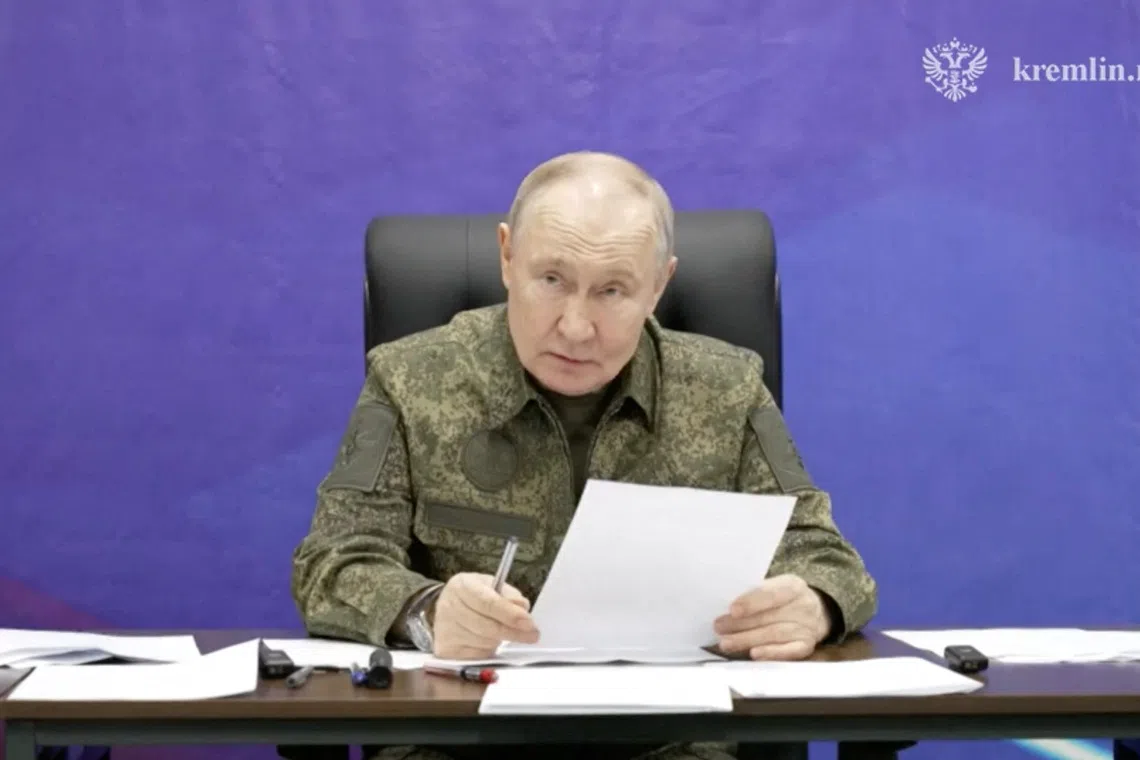Putin Declares Pokrovsk Capture Crucial for Further Russian Advance in Ukraine Offensive