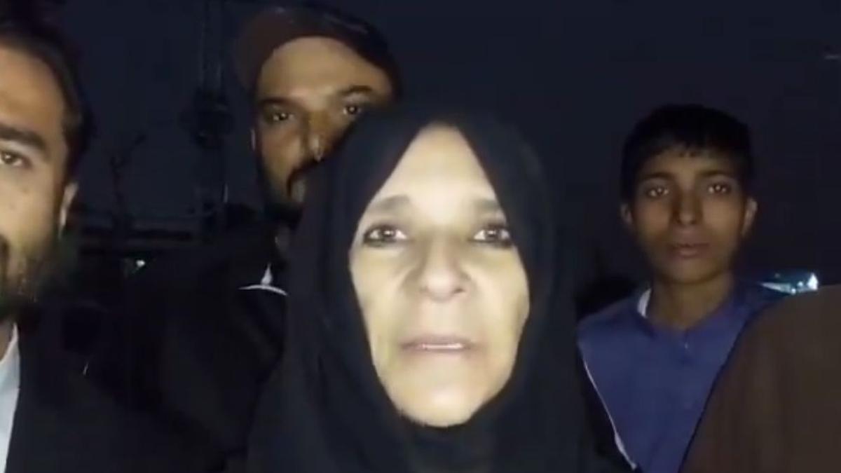 Imran Khan Alive in Adiala Jail, Facing 'Mental Torture' Says Sister Dr. Uzma Khan; Physical Health Fine