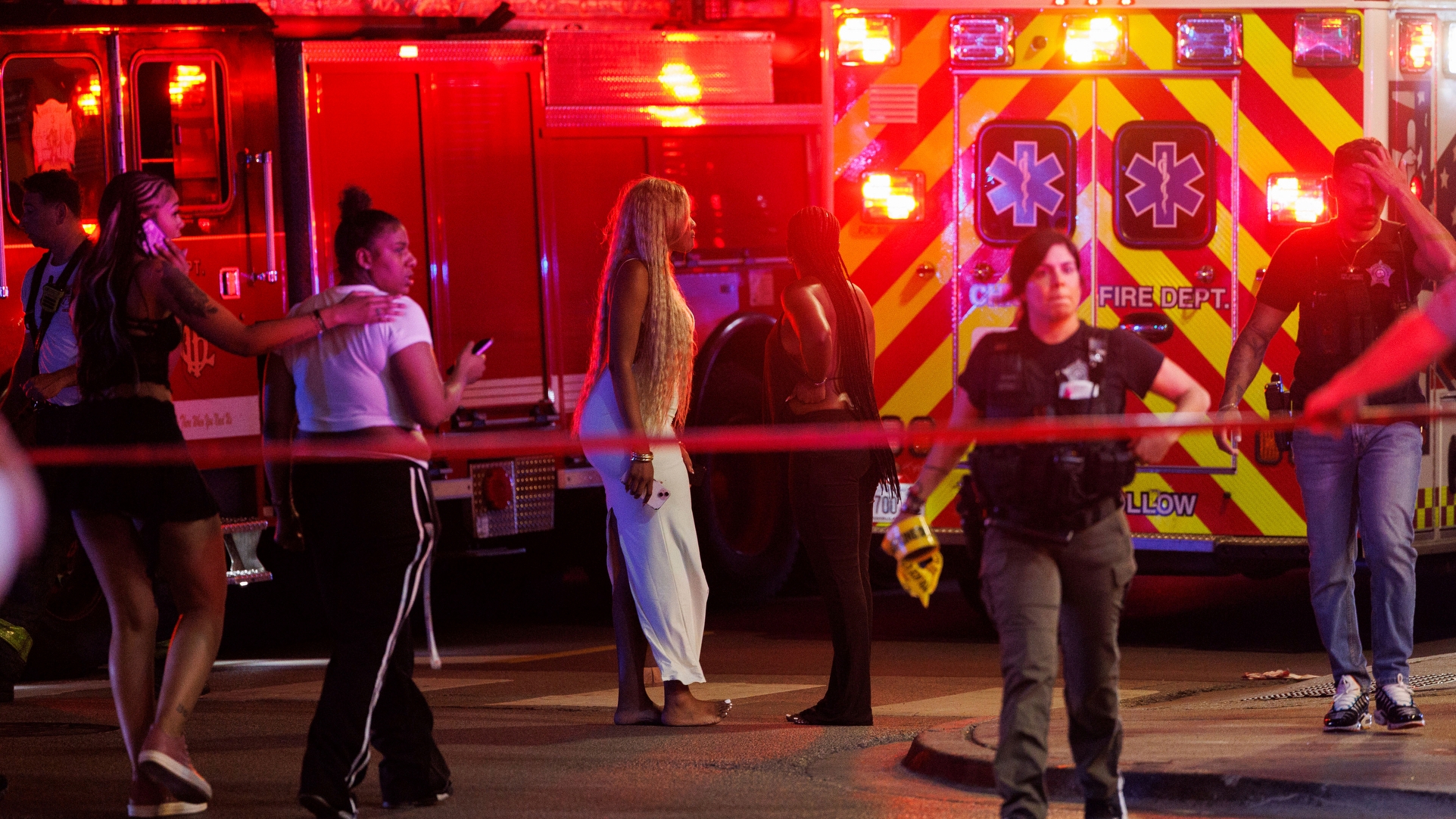 Chicago Drive-By Shooting: 4 Dead, 14 Wounded Outside Nightclub
