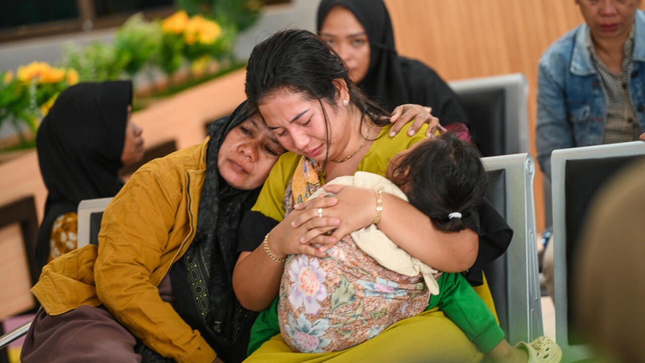 Ferry Sinks En Route to Bali: At Least 5 Fatalities Reported