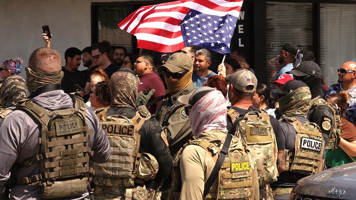 ICE Prepares Twin Cities Operation Targeting Somali Immigrants Amid Trump's Controversial Remarks