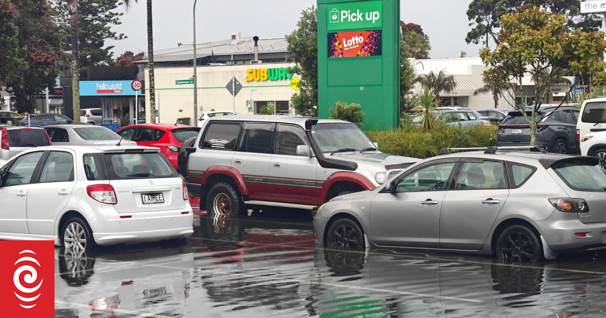 North Island Battered by Severe Thunderstorms, Heavy Rain, and Tornado; Flooding Risks High Across New Zealand