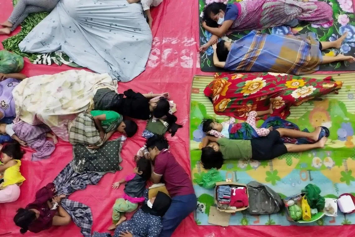 Indonesia Faces Growing Frustration: Flood Survivors Await Aid Amid Unprecedented Disaster & Rising Tolls Across Asia