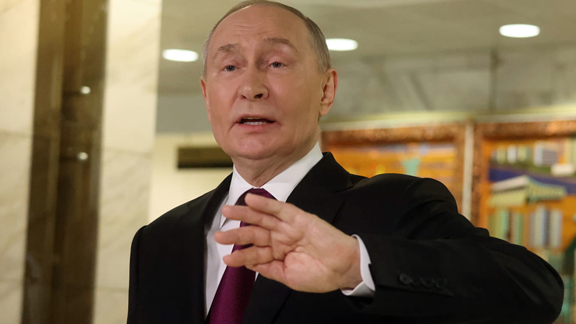 Putin Warns Europe of War Amid Stalled US-Russia Ukraine Peace Talks: Moscow "Ready" for Conflict, Diplomacy Continues