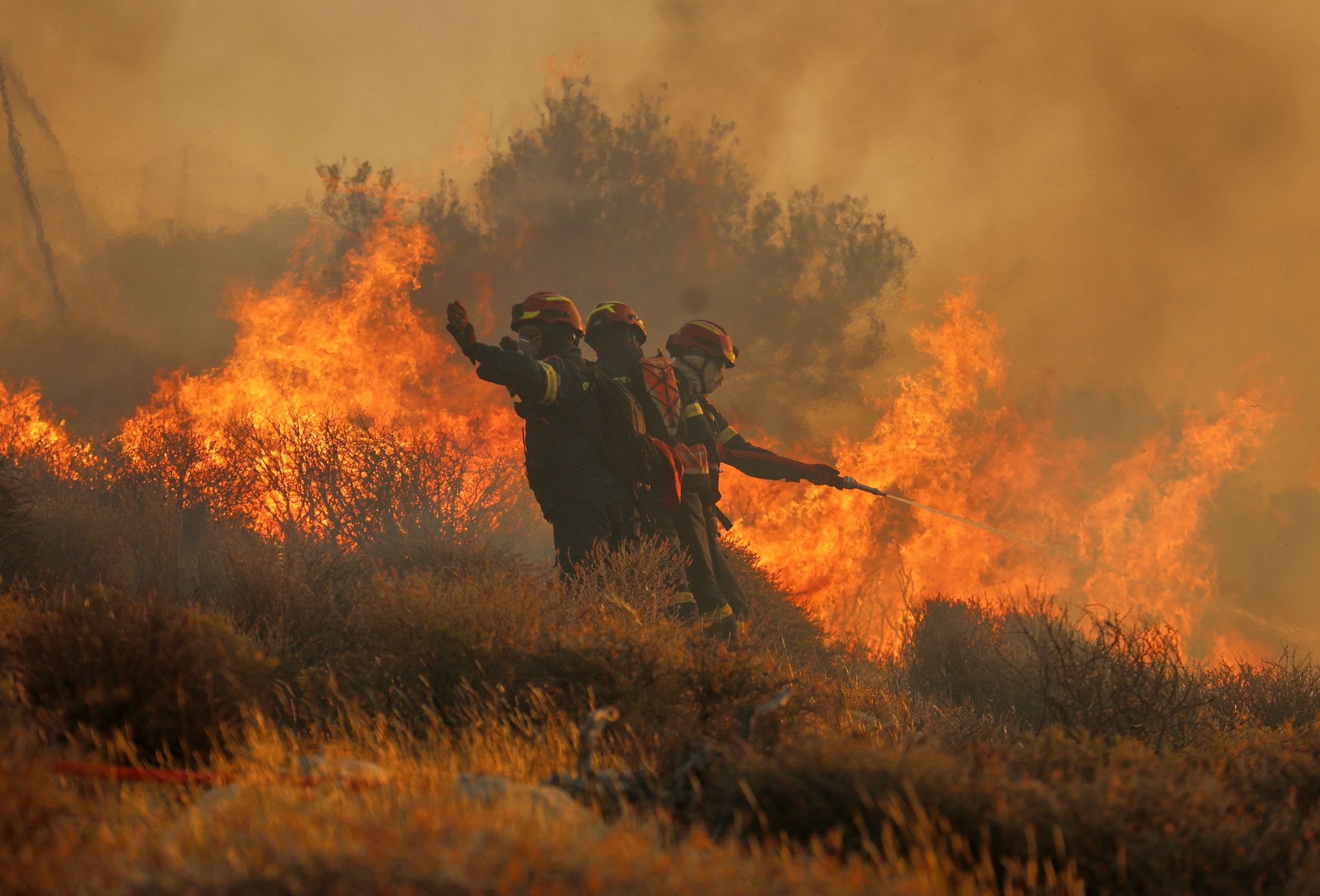 Turkey Wildfires Rage Near Izmir as Greece Controls Crete Blaze - July 3, 2025