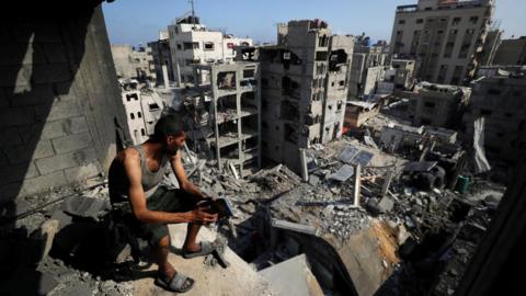 Hamas Responds Positively to US Gaza Ceasefire Plan, Seeks Amendments