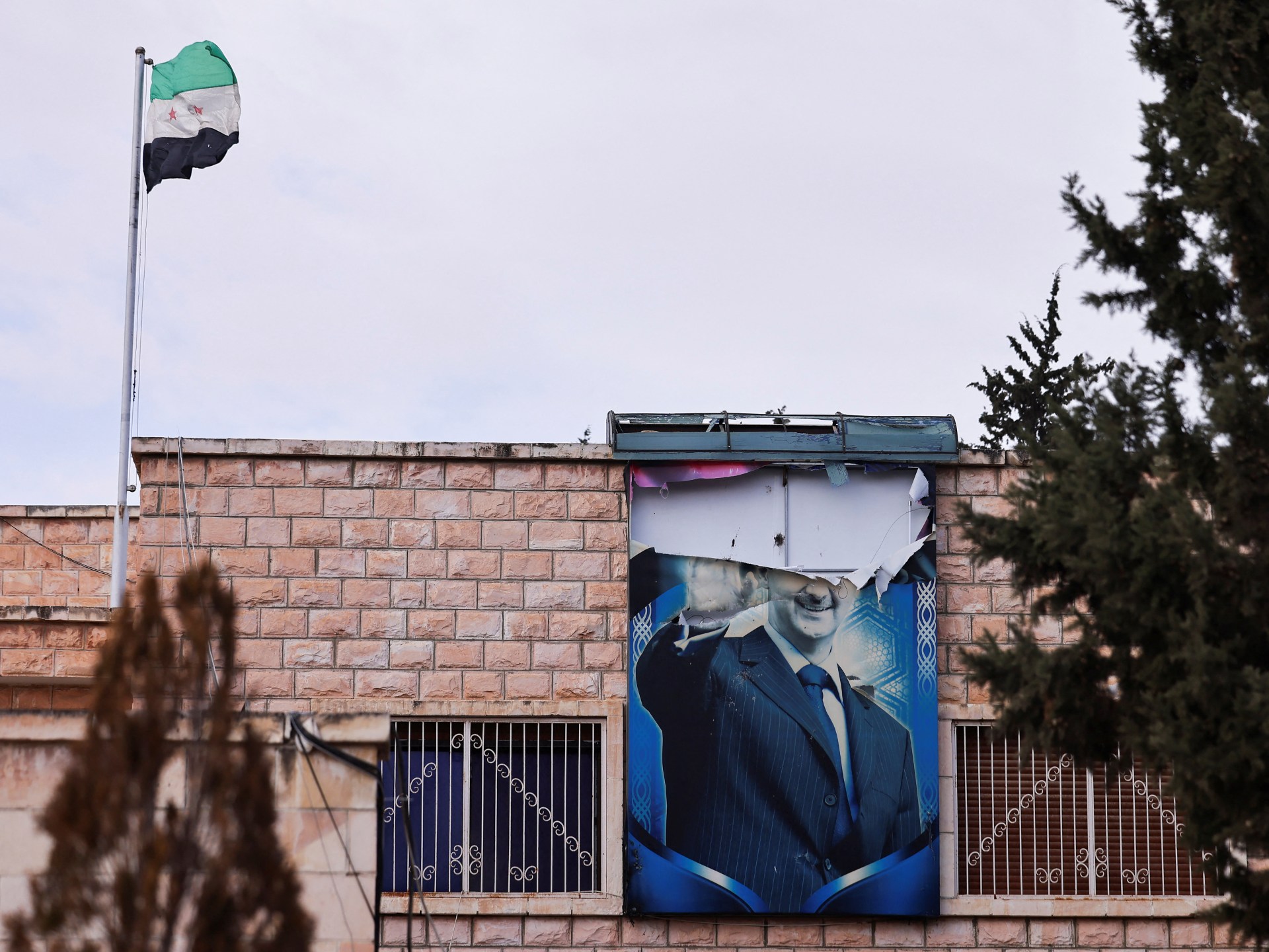 Syrian Exiles in Moscow Plot Uprisings Against New Government; Al-Assad Loyalists Fund Militias Amid Fragile Transition