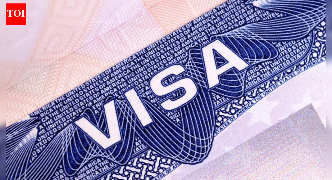 Trump's Green Card Review Order Triggers Massive Visa Backlog Warning from Ex-USCIS Official for 19 Countries