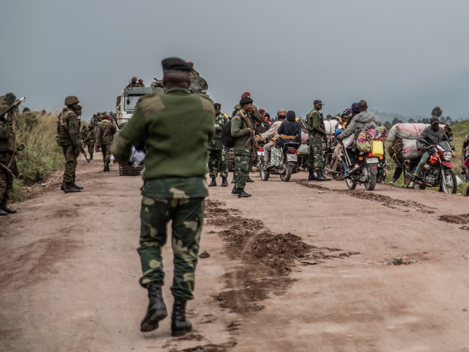DR Congo Fighting Erupts Hours After US-Brokered Peace Deal: M23 Rebels Clash with Government Forces in Eastern Provinces