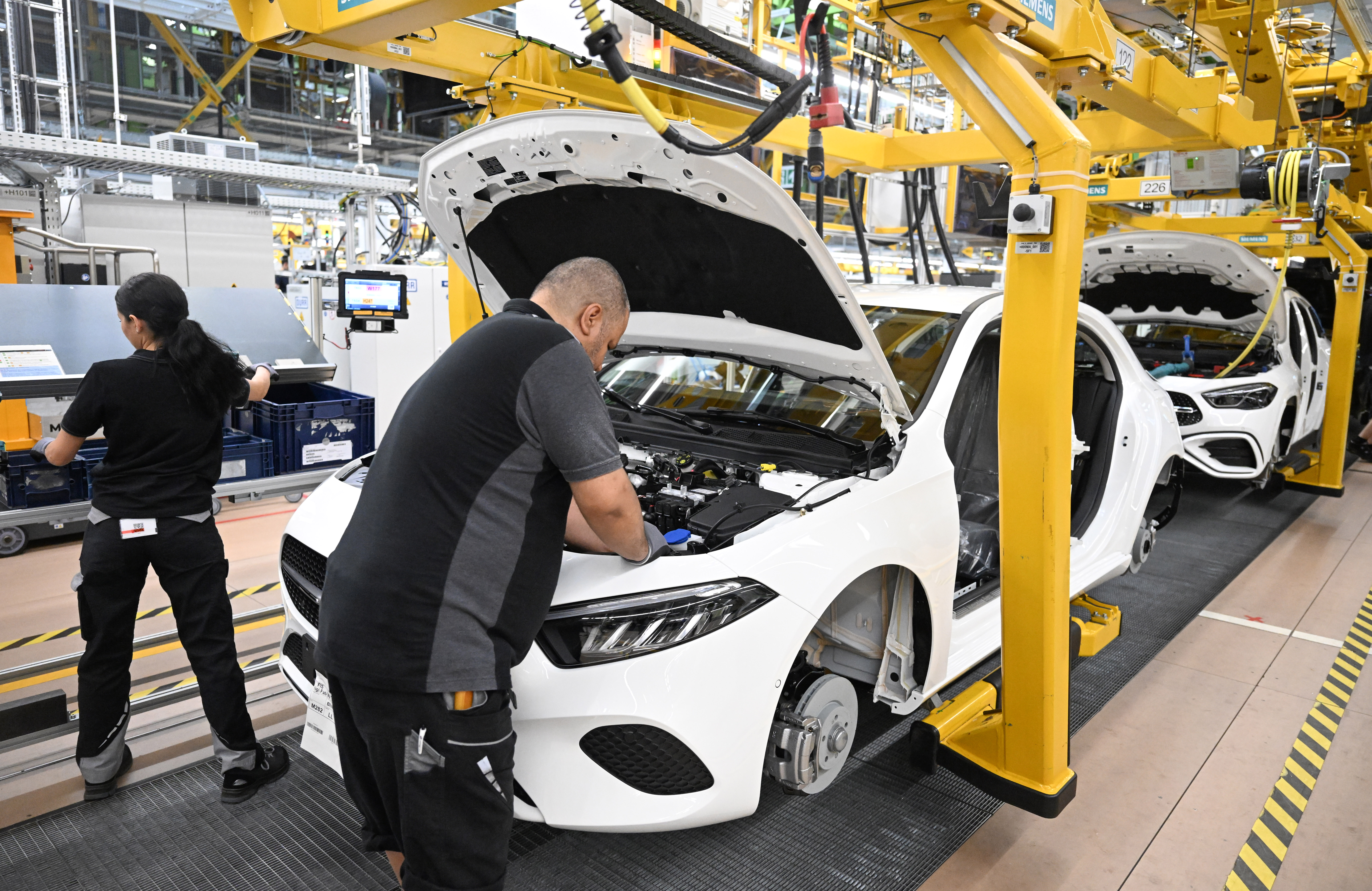 China's Rare Earth Export Curbs Impact Global Auto Industry