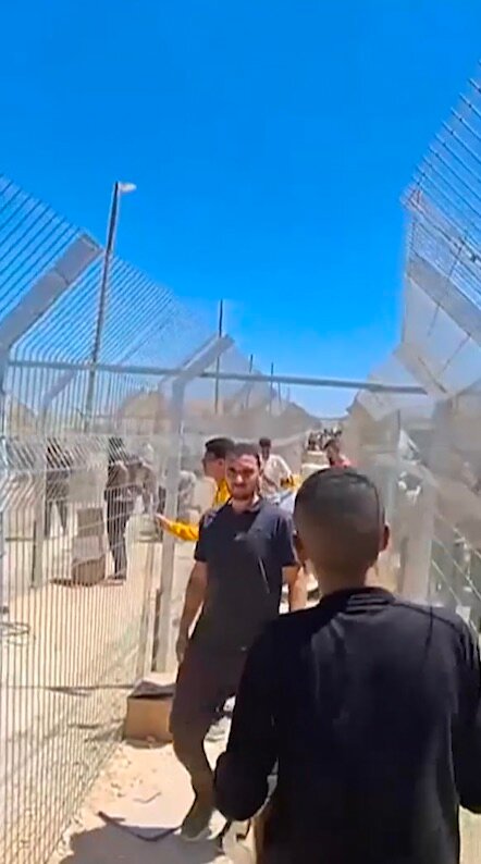 Chaos at Gaza Food Distribution Sites Amid Israeli Support