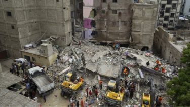 Pakistan Building Collapse: Death Toll Rises to 16 in Karachi